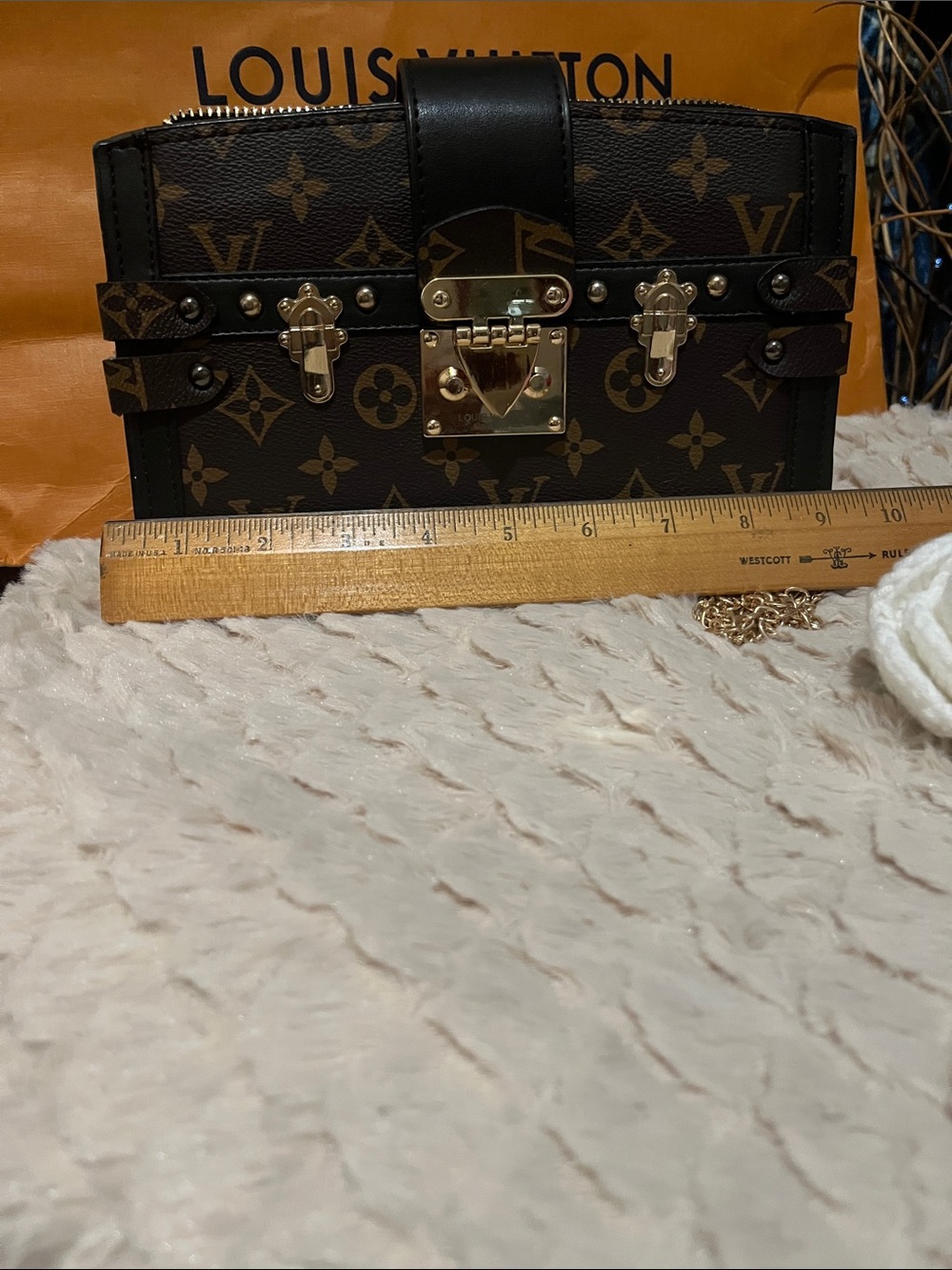 nwt Trunk Crossbody Bag - Picture 2 of 3